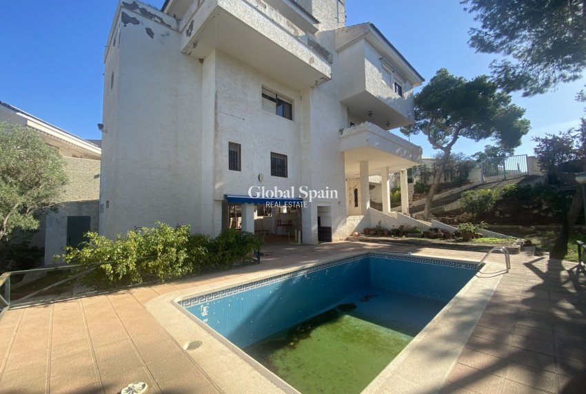 Resale - VILLA -
CARTAGENA - Isla Plana