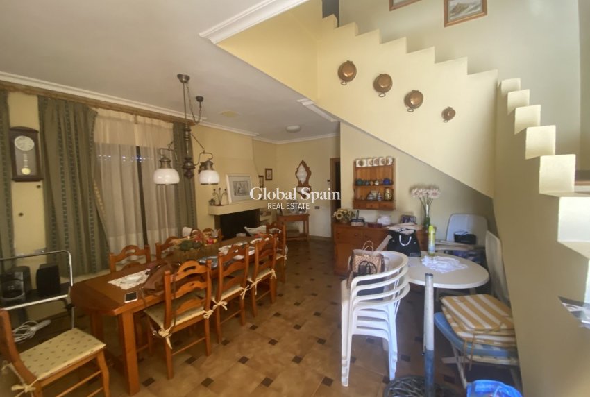 Resale - VILLA -
CARTAGENA - Isla Plana
