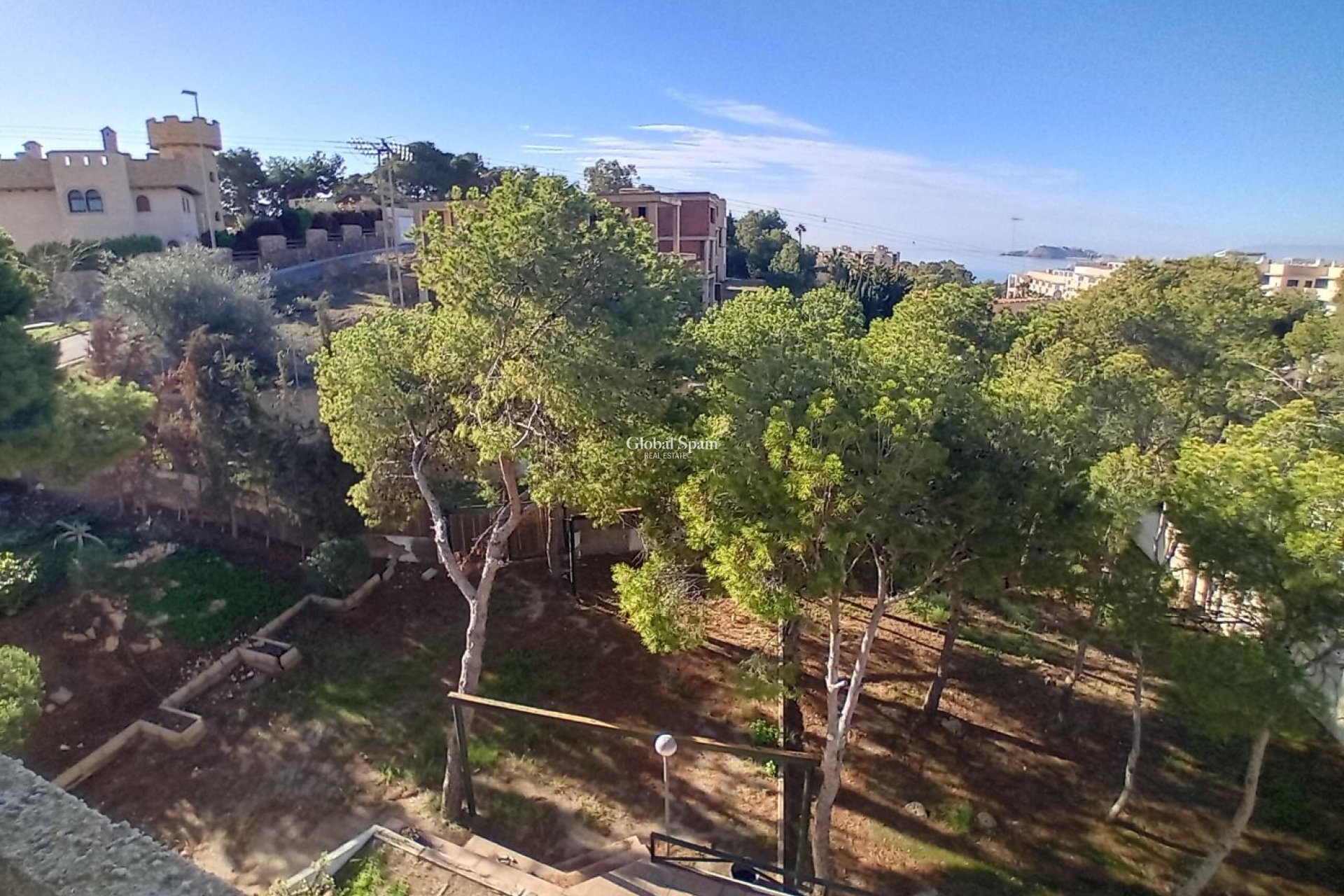 Resale - VILLA -
CARTAGENA - Isla Plana