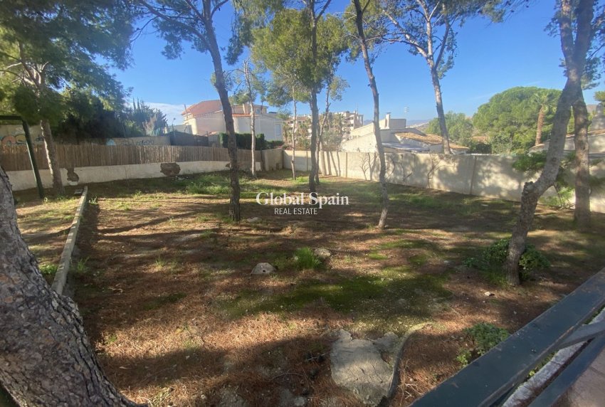 Resale - VILLA -
CARTAGENA - Isla Plana