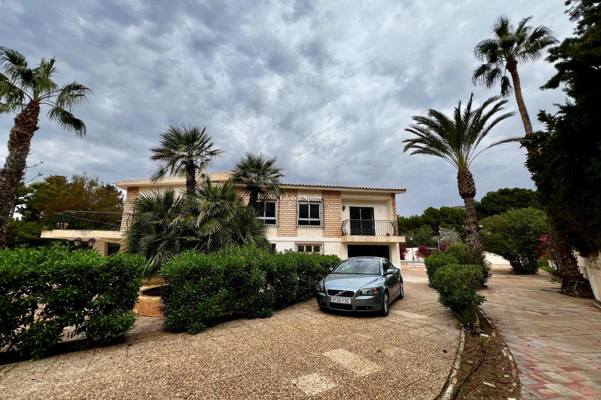 Resale - VILLA -
CARTAGENA - La Azohía