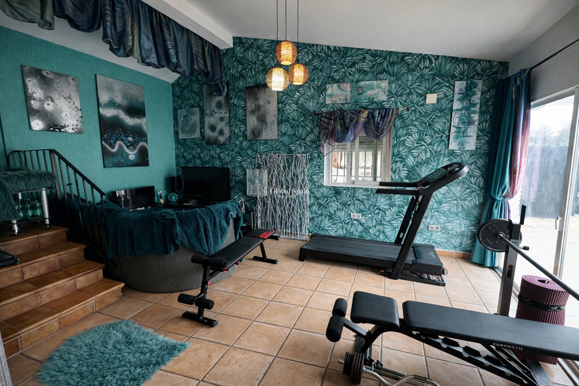 Resale - VILLA -
CASTALLA - Costa Blanca