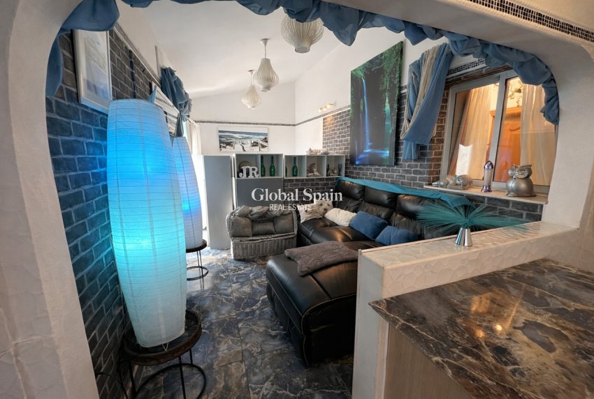 Resale - VILLA -
CASTALLA - Costa Blanca