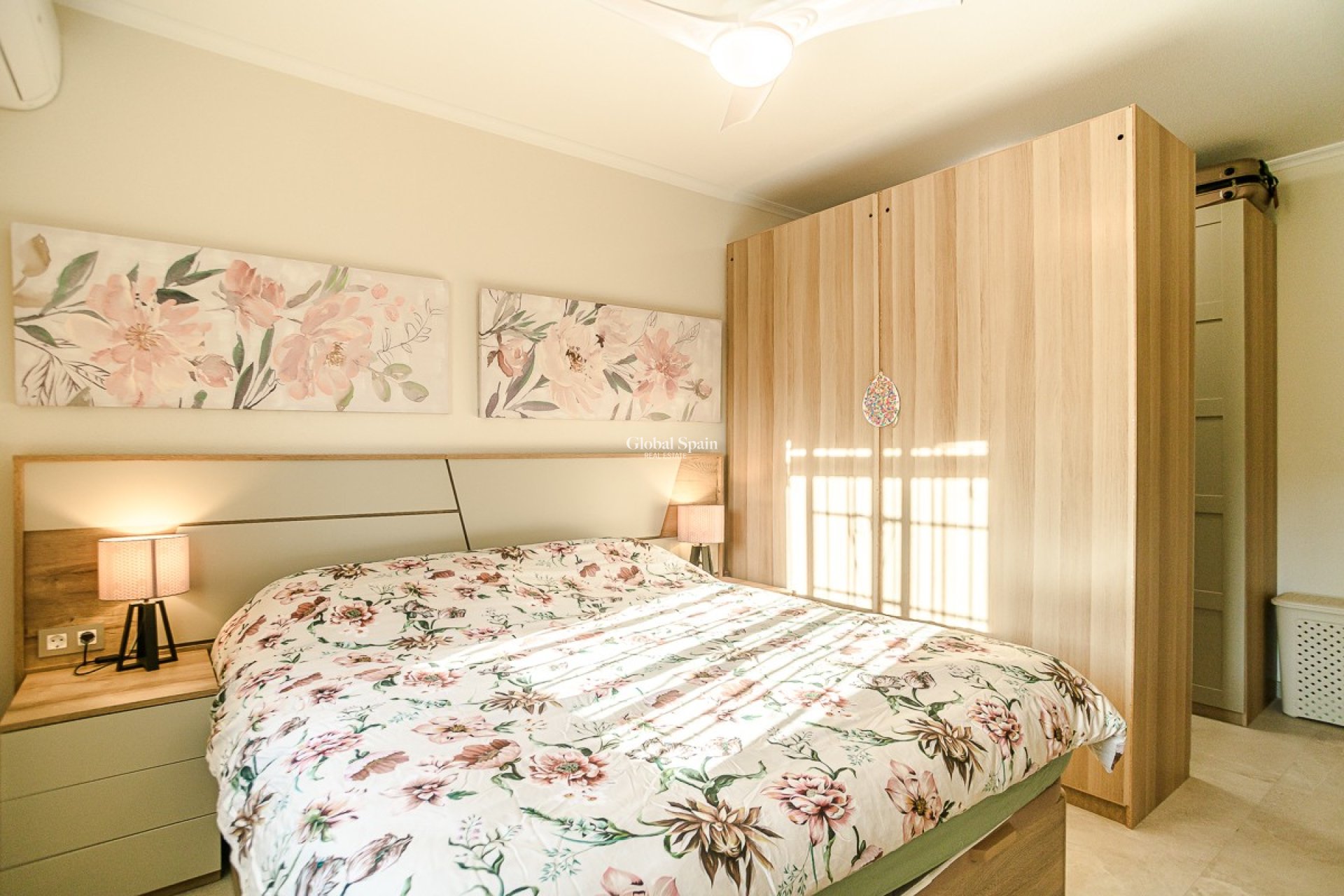 Resale - VILLA -
CATRAL - Catral