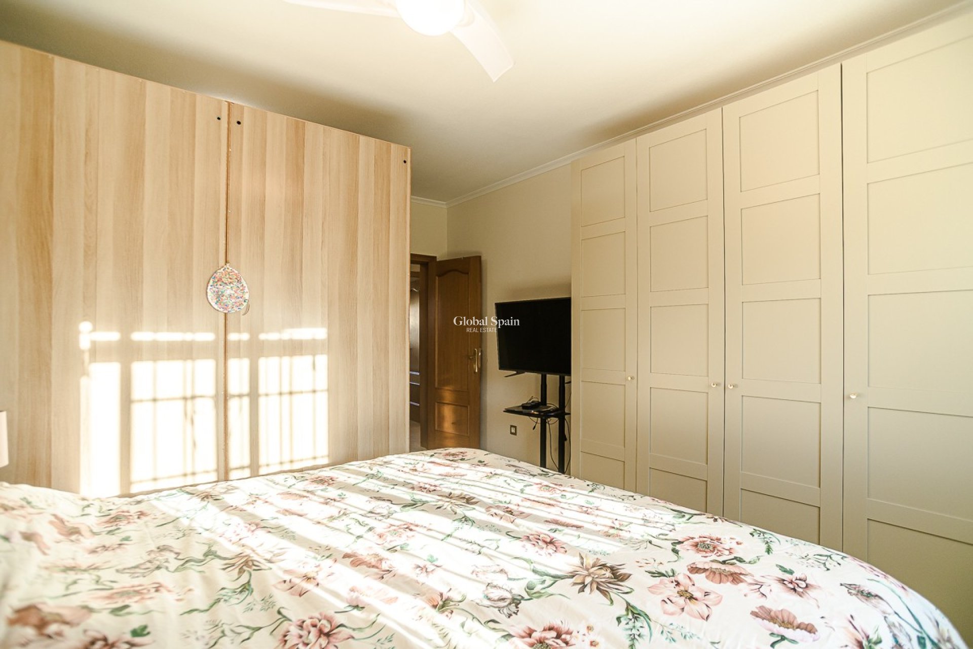 Resale - VILLA -
CATRAL - Catral