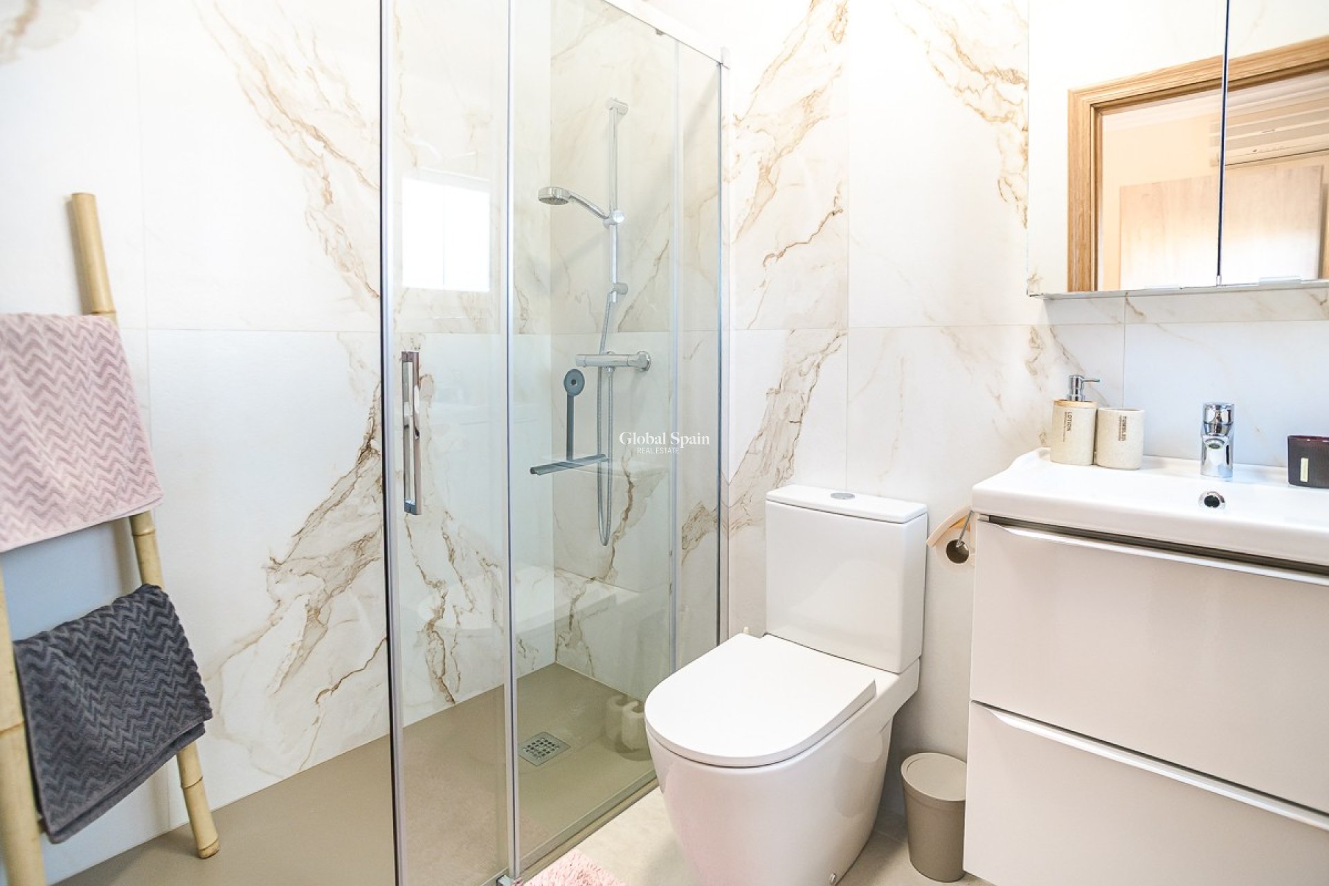 Resale - VILLA -
CATRAL - Catral