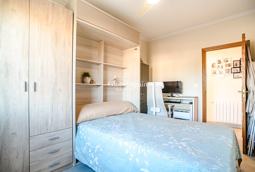 Resale - VILLA -
CATRAL - Catral