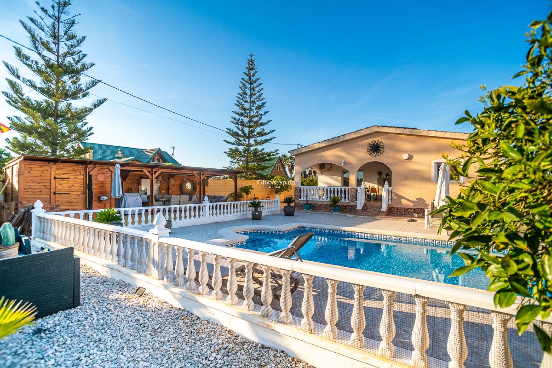 Resale - VILLA -
CATRAL - Catral