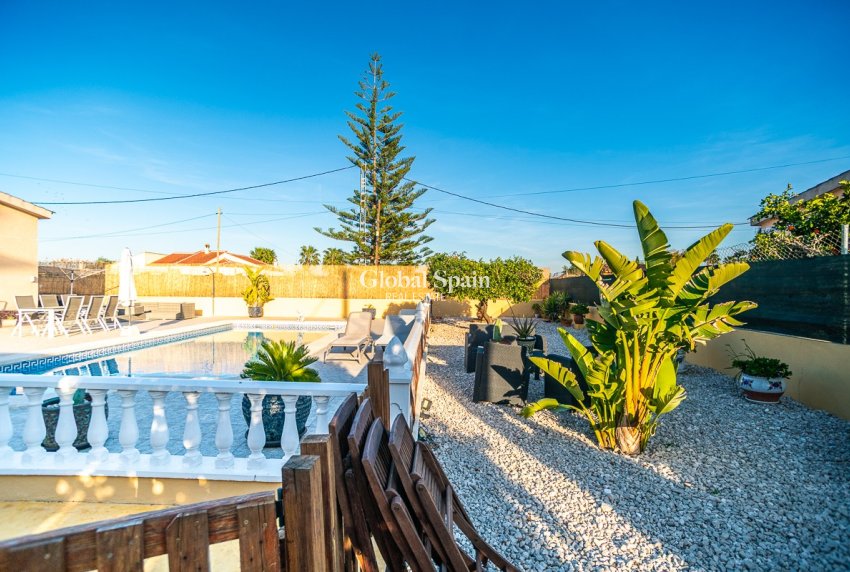 Resale - VILLA -
CATRAL - Catral