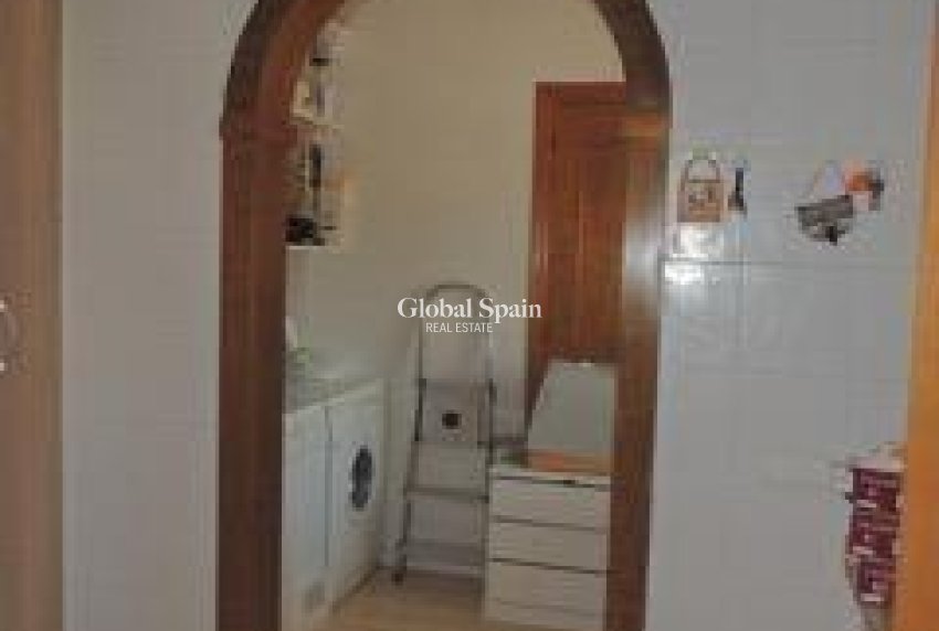 Resale - VILLA -
CATRAL - Catral