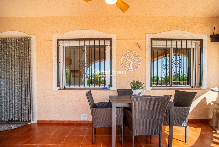 Resale - VILLA -
CATRAL - Catral