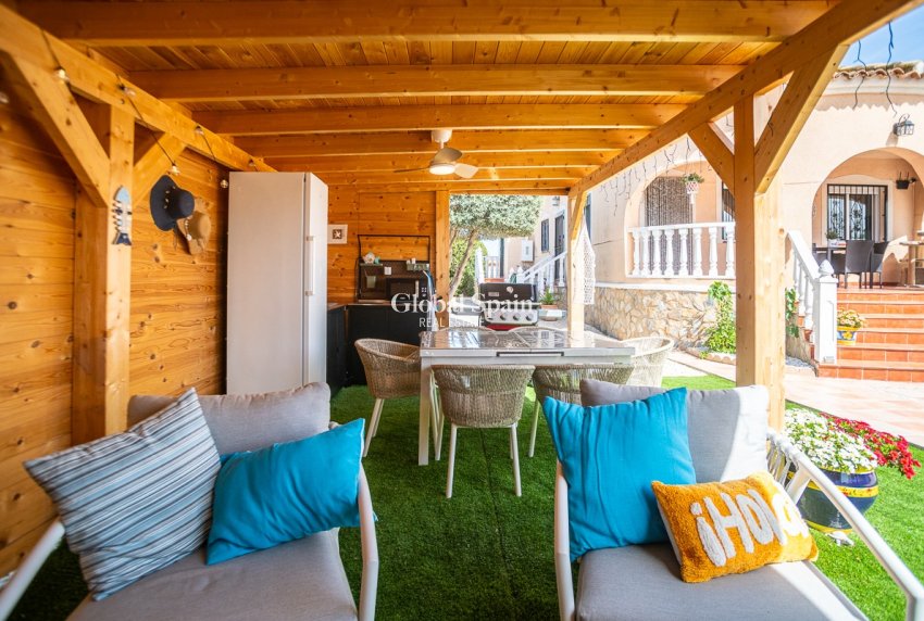 Resale - VILLA -
CATRAL - Catral