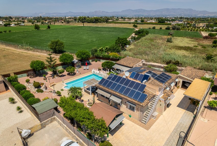 Resale - VILLA -
CATRAL - Catral