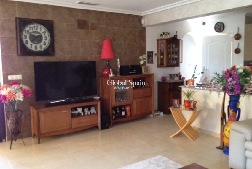 Resale - VILLA -
CATRAL - Catral