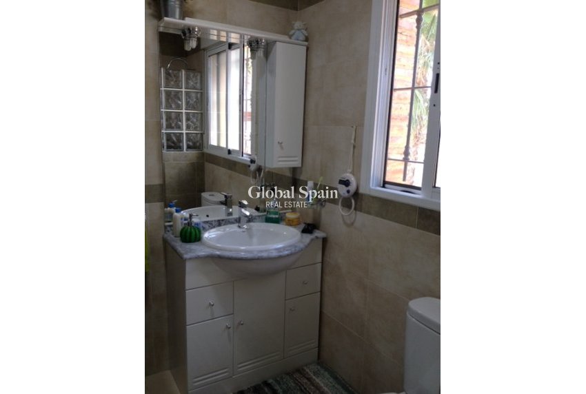 Resale - VILLA -
CATRAL - Catral