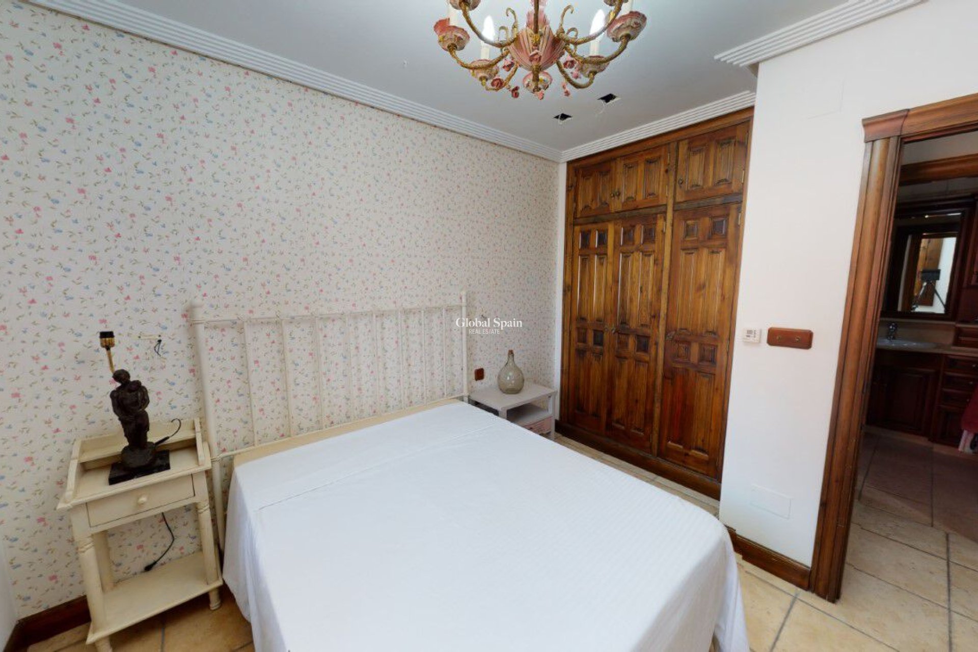 Resale - VILLA -
CATRAL - Costa Blanca