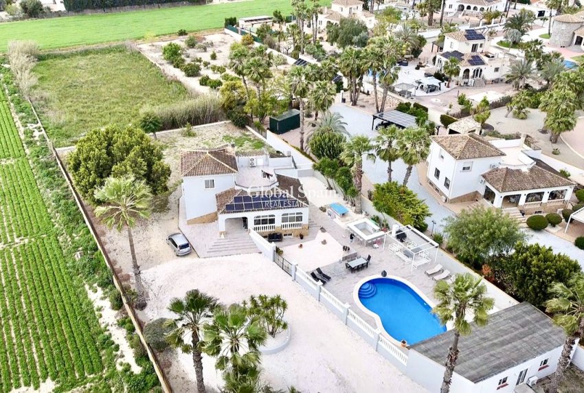 Resale - VILLA -
CATRAL - Costa Blanca