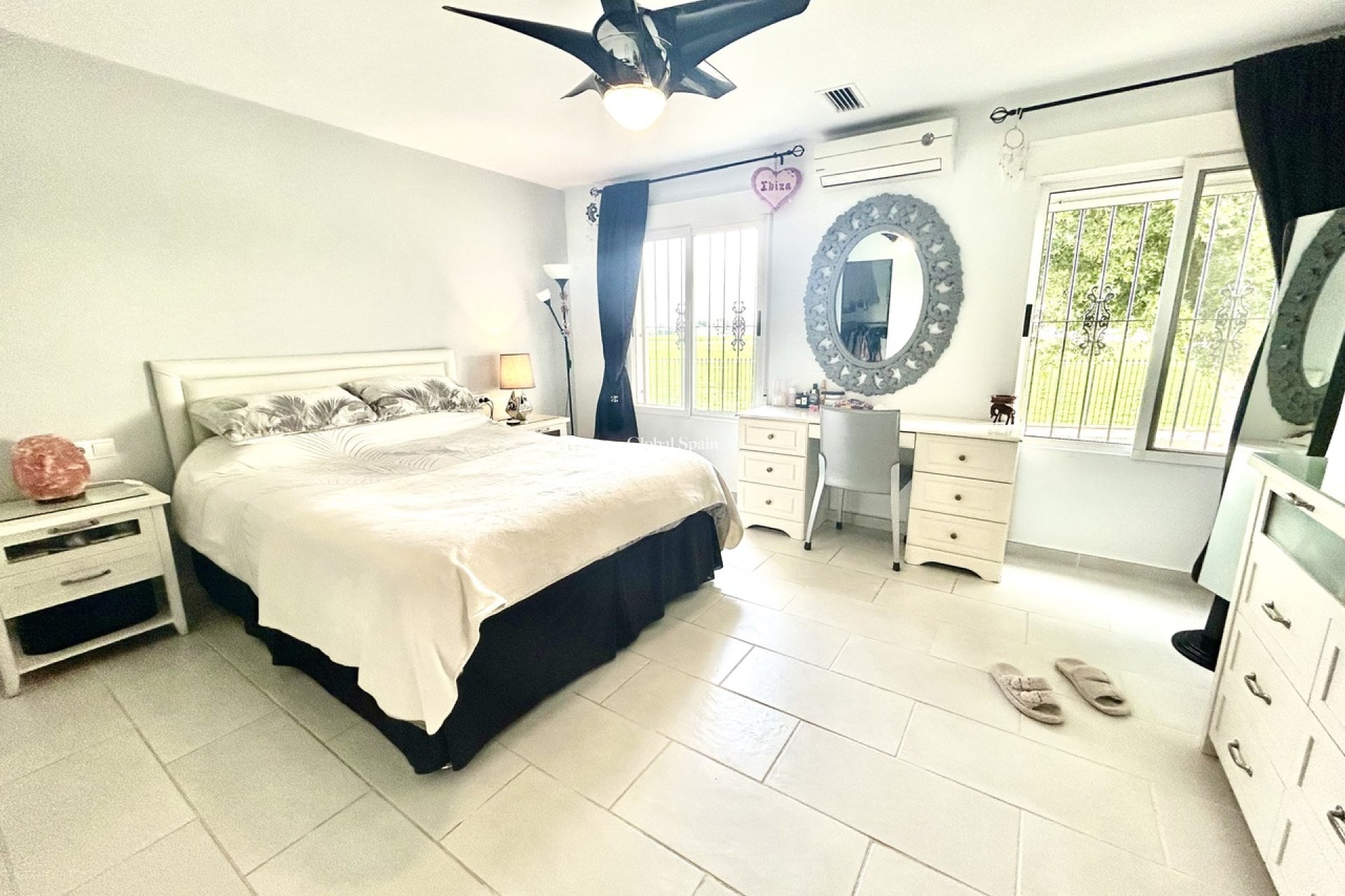 Resale - VILLA -
CATRAL - Costa Blanca