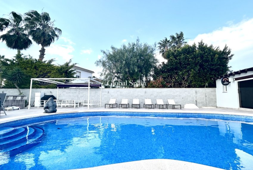 Resale - VILLA -
CATRAL - Costa Blanca