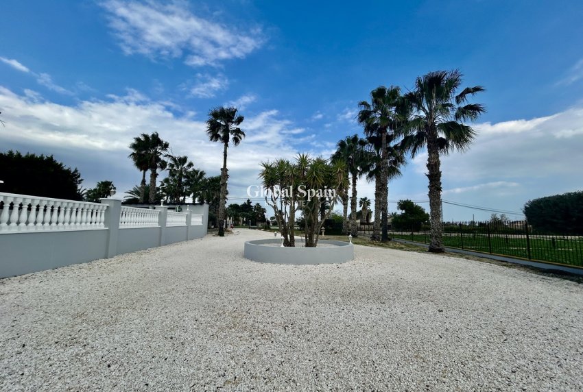 Resale - VILLA -
CATRAL - Costa Blanca