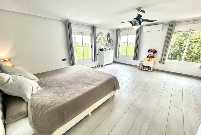 Resale - VILLA -
CATRAL - Costa Blanca