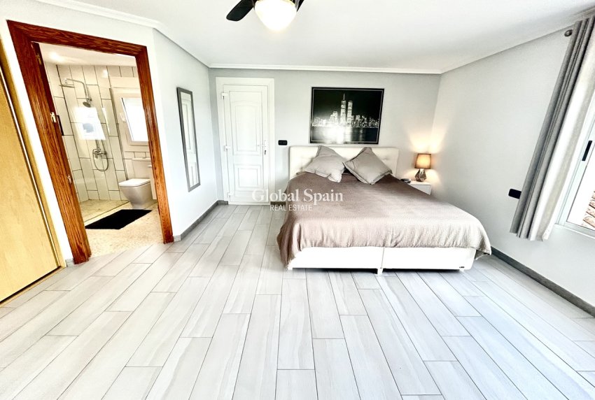 Resale - VILLA -
CATRAL - Costa Blanca