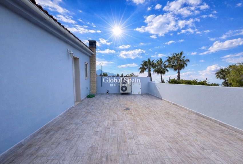 Resale - VILLA -
CATRAL - Costa Blanca