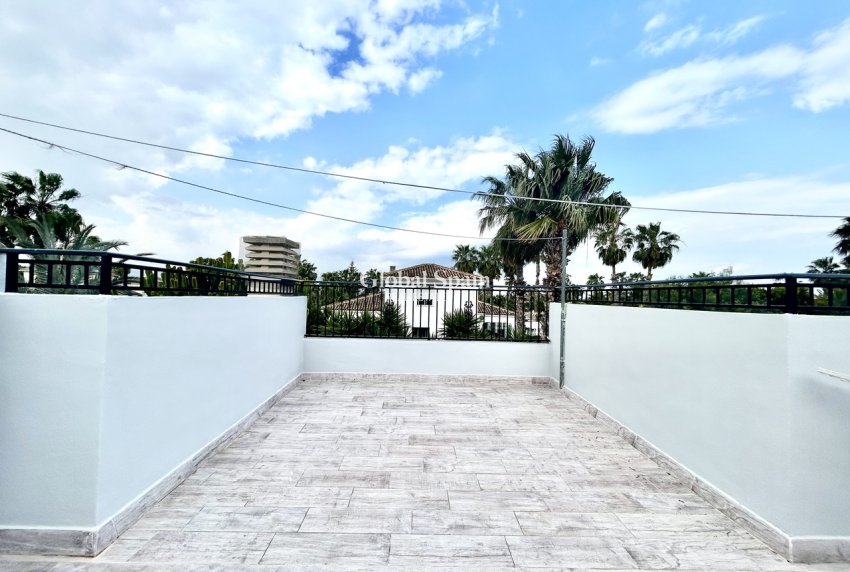 Resale - VILLA -
CATRAL - Costa Blanca