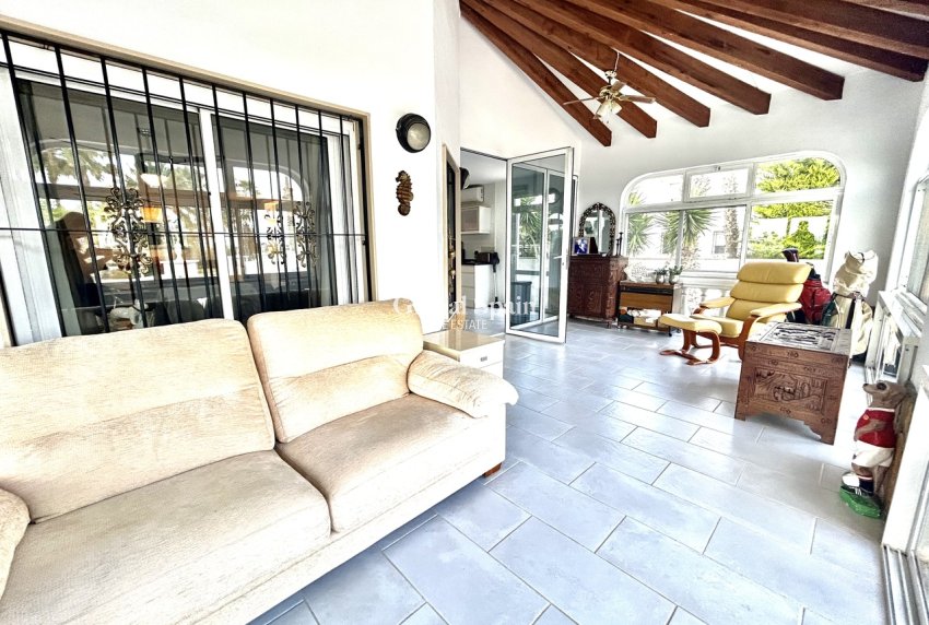 Resale - VILLA -
CATRAL - Costa Blanca
