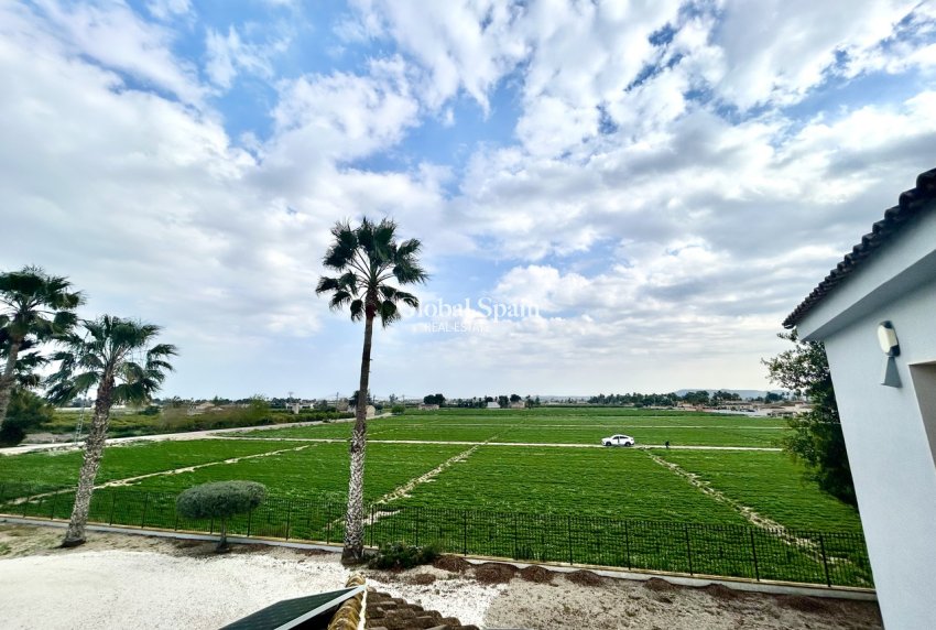 Resale - VILLA -
CATRAL - Costa Blanca