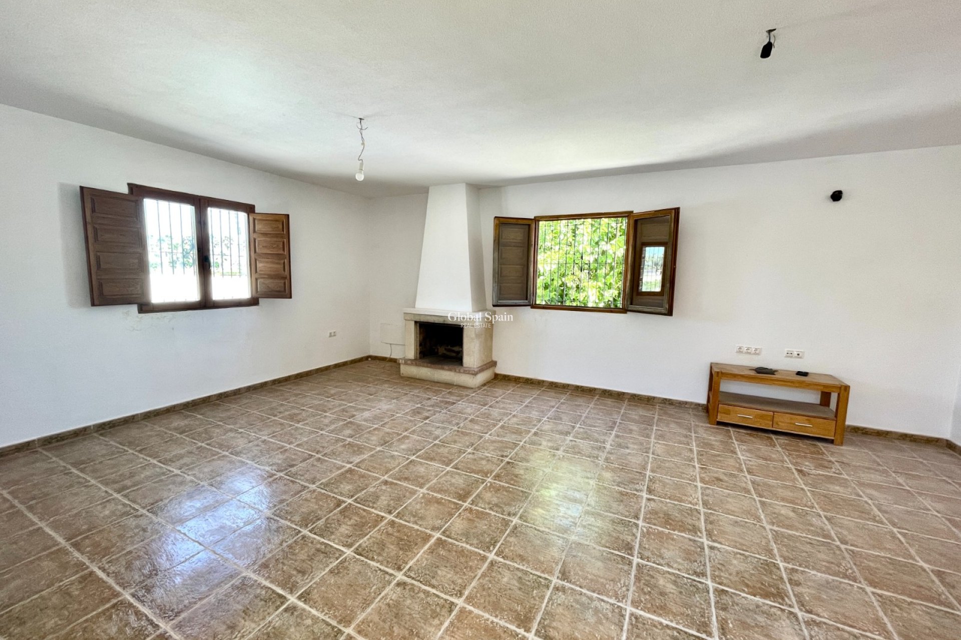 Resale - VILLA -
CATRAL - Costa Blanca