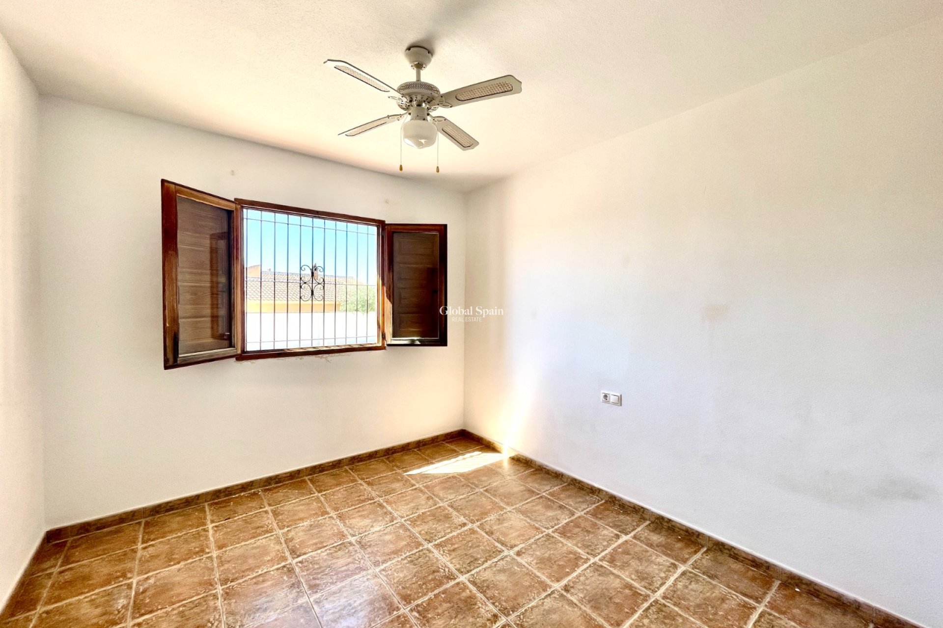Resale - VILLA -
CATRAL - Costa Blanca