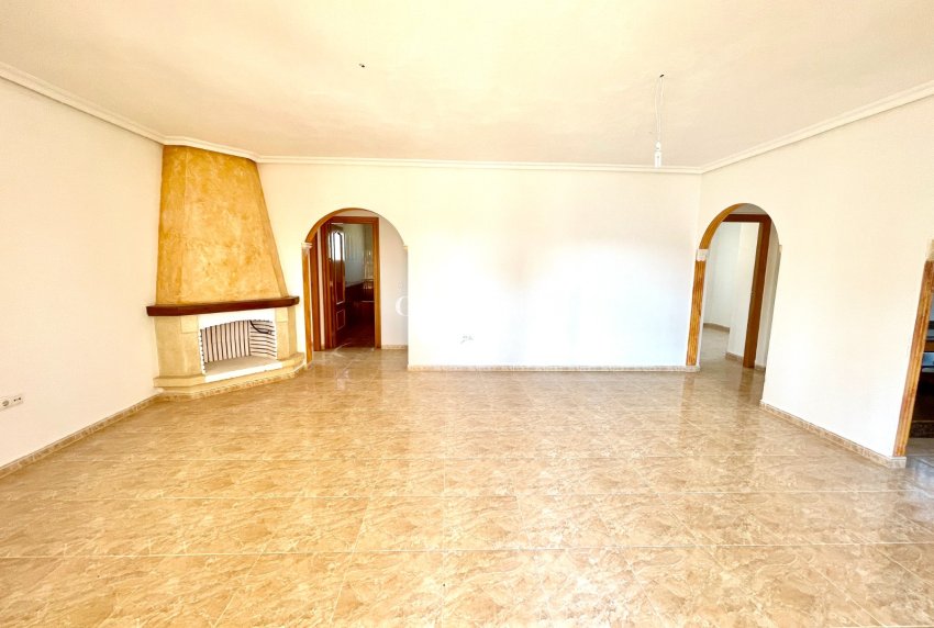 Resale - VILLA -
CATRAL - Costa Blanca