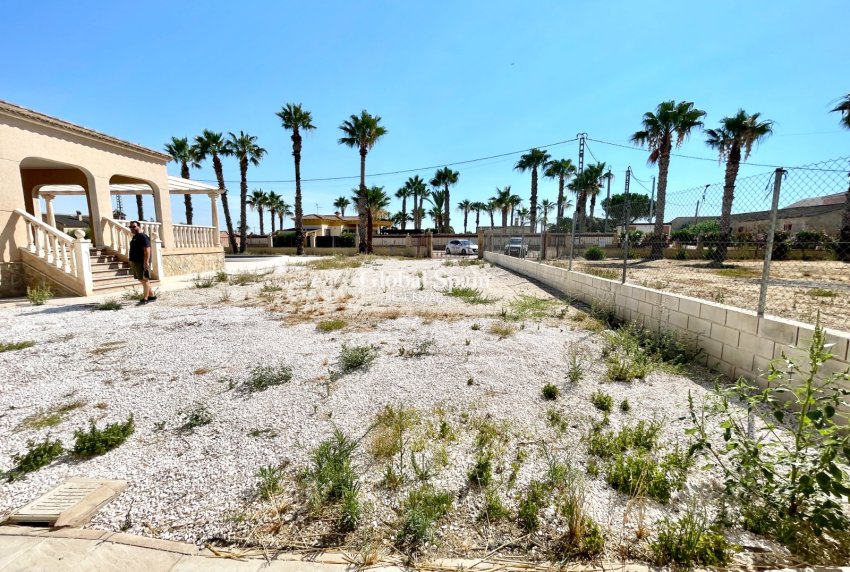 Resale - VILLA -
CATRAL - Costa Blanca
