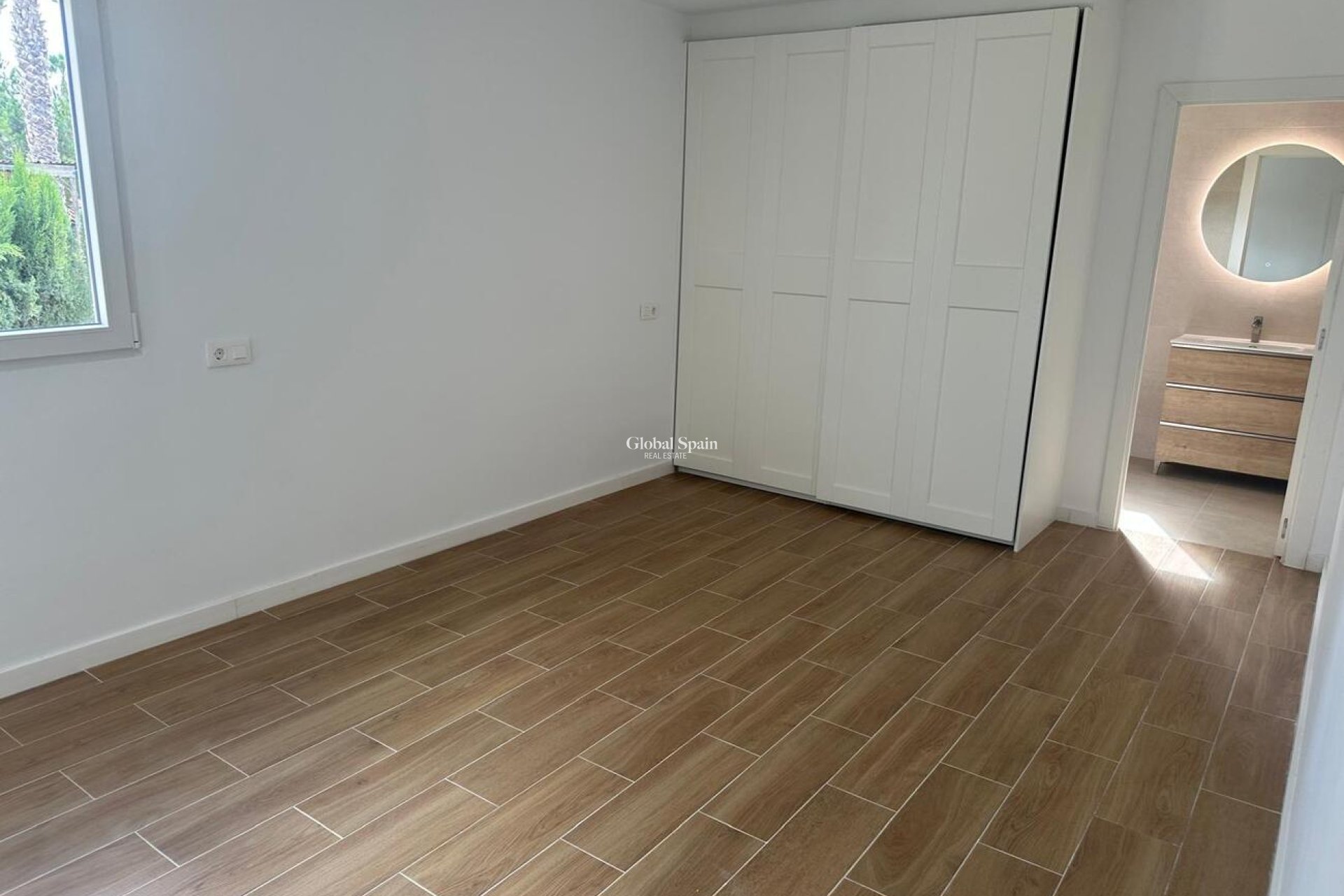 Resale - VILLA -
CATRAL - Costa Blanca