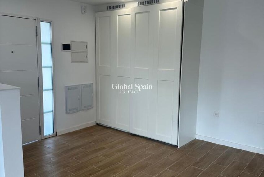 Resale - VILLA -
CATRAL - Costa Blanca