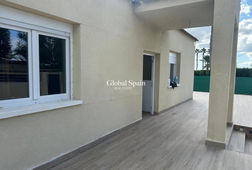 Resale - VILLA -
CATRAL - Costa Blanca