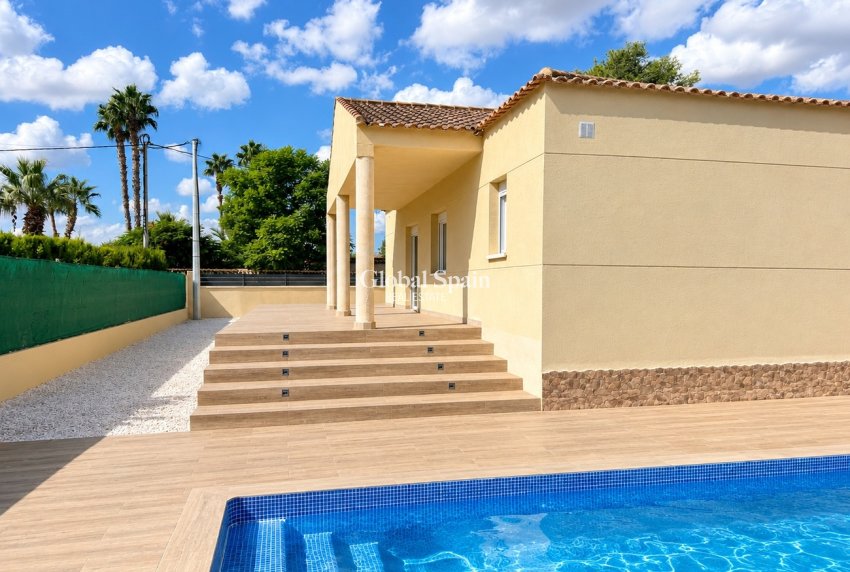 Resale - VILLA -
CATRAL - Costa Blanca