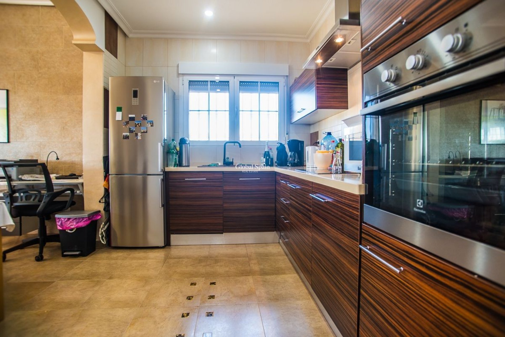 Resale - VILLA -
CATRAL