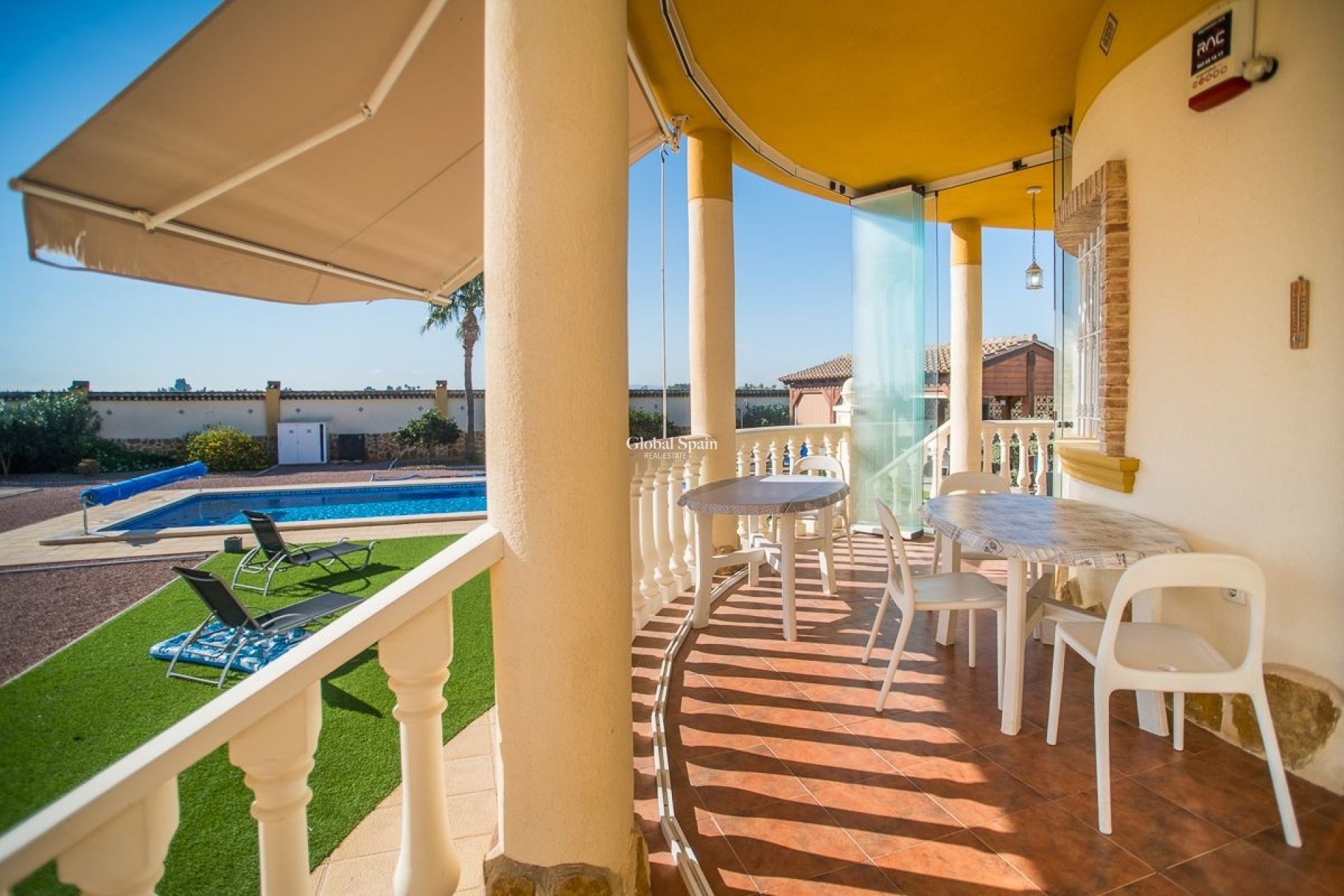 Resale - VILLA -
CATRAL