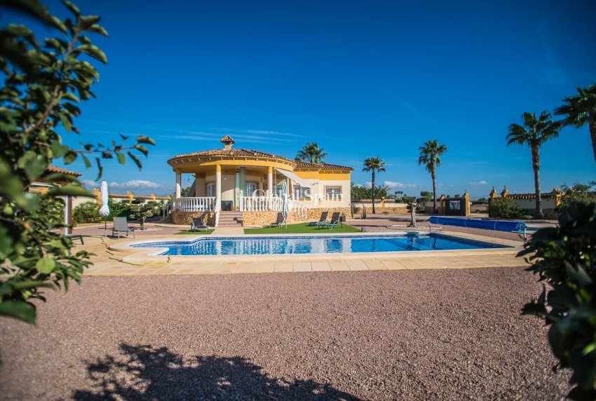 Resale - VILLA -
CATRAL