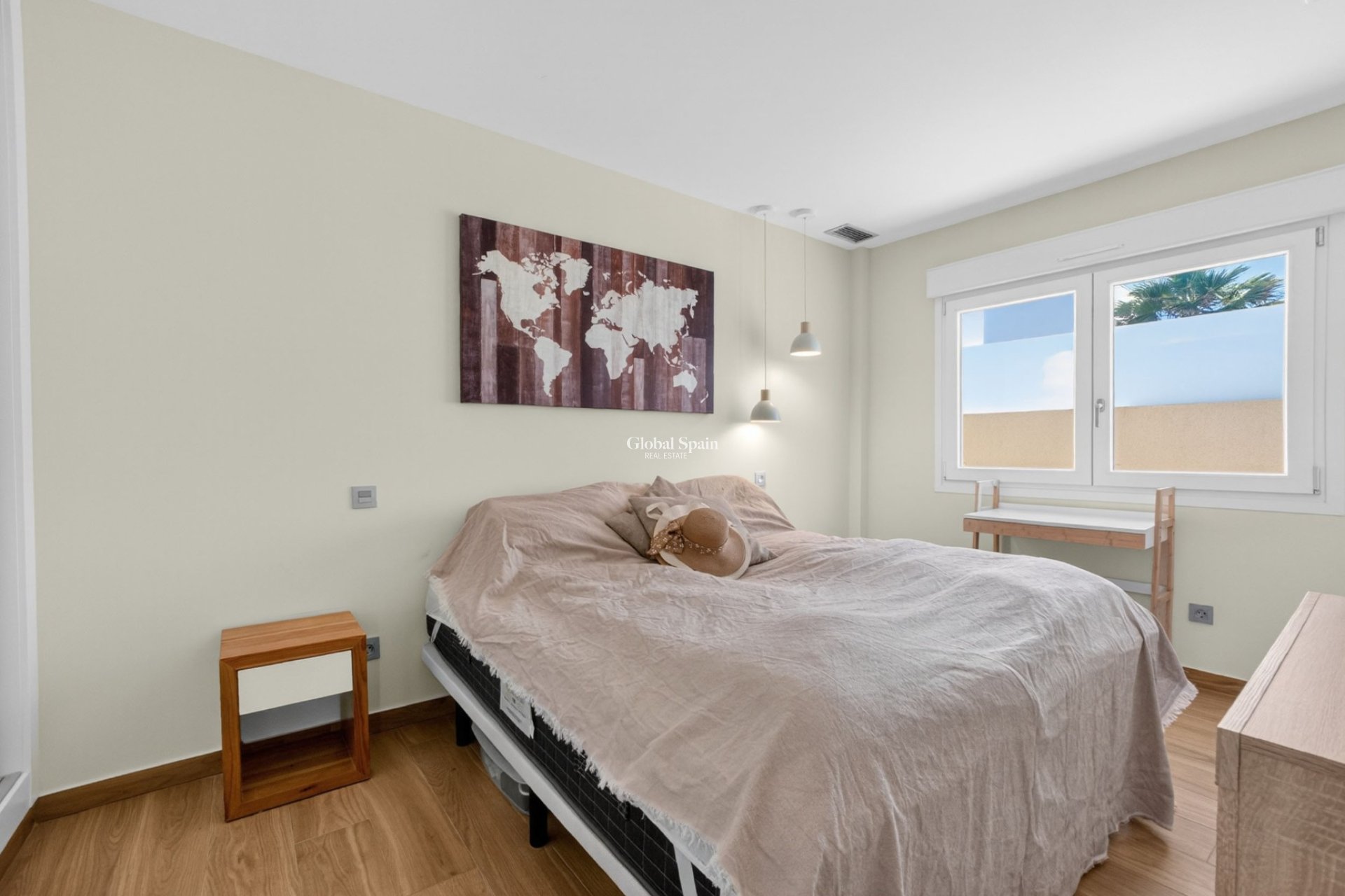 Resale - VILLA -
CIUDAD QUESADA - Alicante