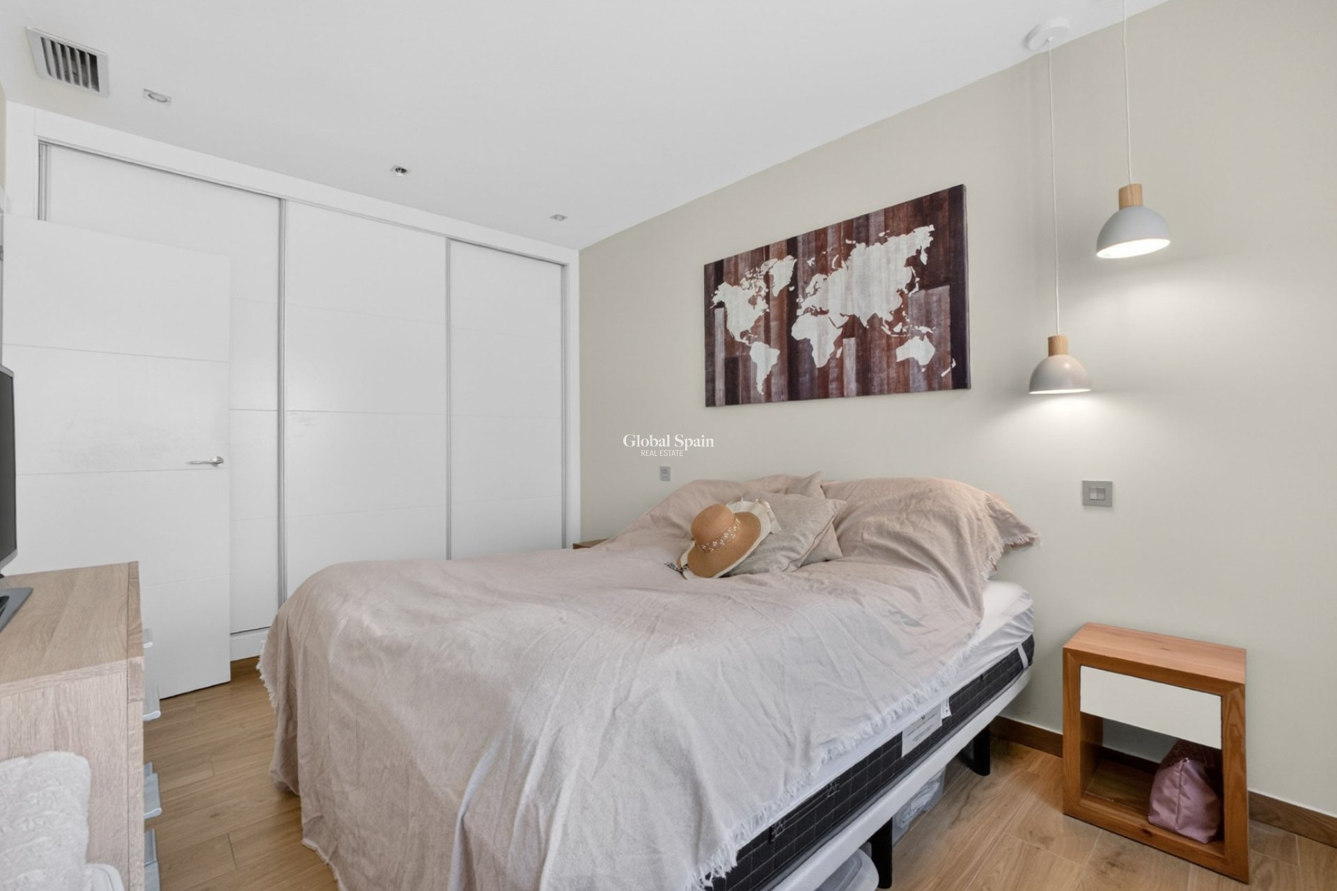 Resale - VILLA -
CIUDAD QUESADA - Alicante