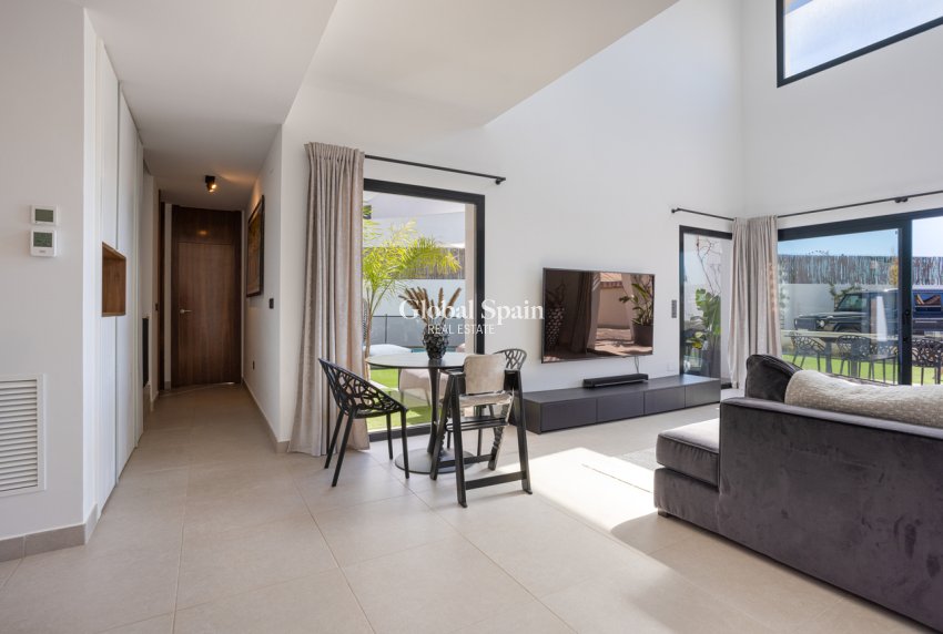 Resale - VILLA -
CIUDAD QUESADA - center