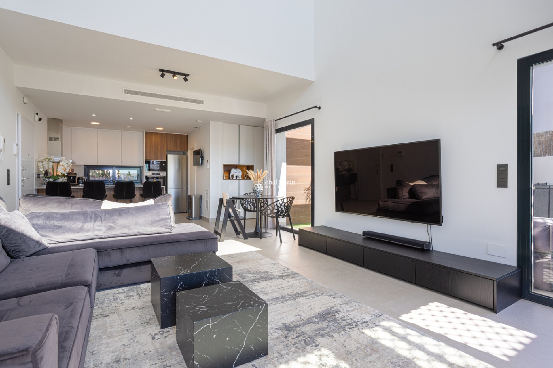 Resale - VILLA -
CIUDAD QUESADA - center