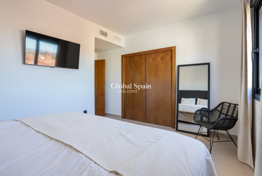 Resale - VILLA -
CIUDAD QUESADA - center