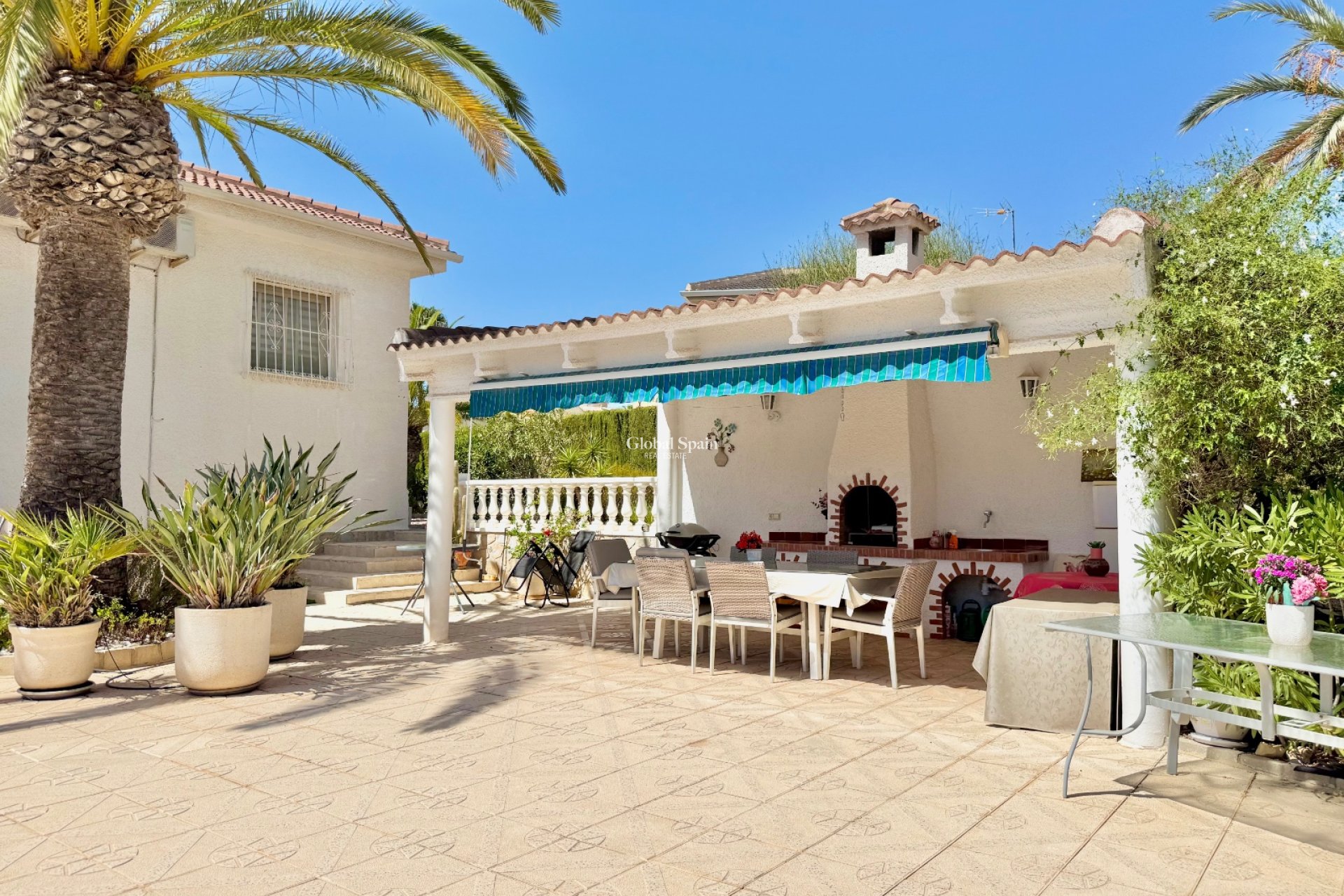 Resale - VILLA -
CIUDAD QUESADA - Centro de la Ciudad Quesada