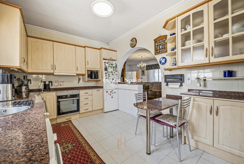 Resale - VILLA -
CIUDAD QUESADA - Centro