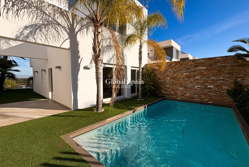 Resale - VILLA -
CIUDAD QUESADA - Ciudad Quesada