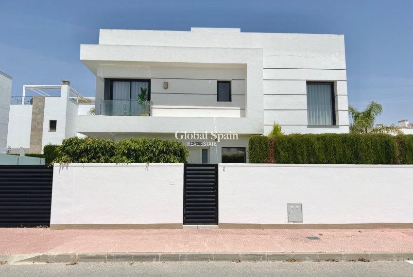 Resale - VILLA -
CIUDAD QUESADA - Ciudad Quesada